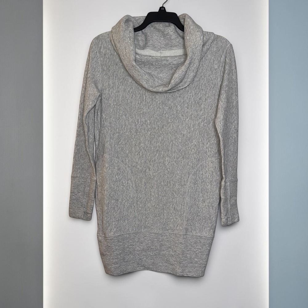 Lululemon Grey Space Dye Cowl Neck Tunic Sweater Thumbholes Size 6 LW1BW9S